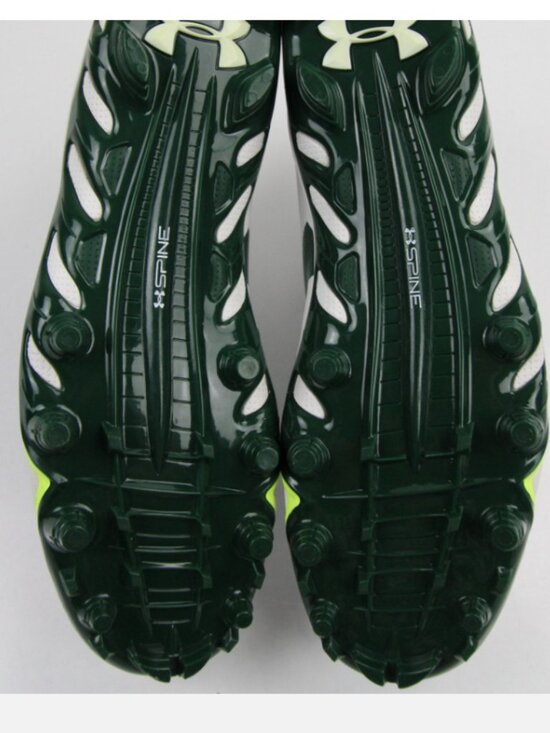 Mens NWOT Under Armour Spine football cleats main image 2
